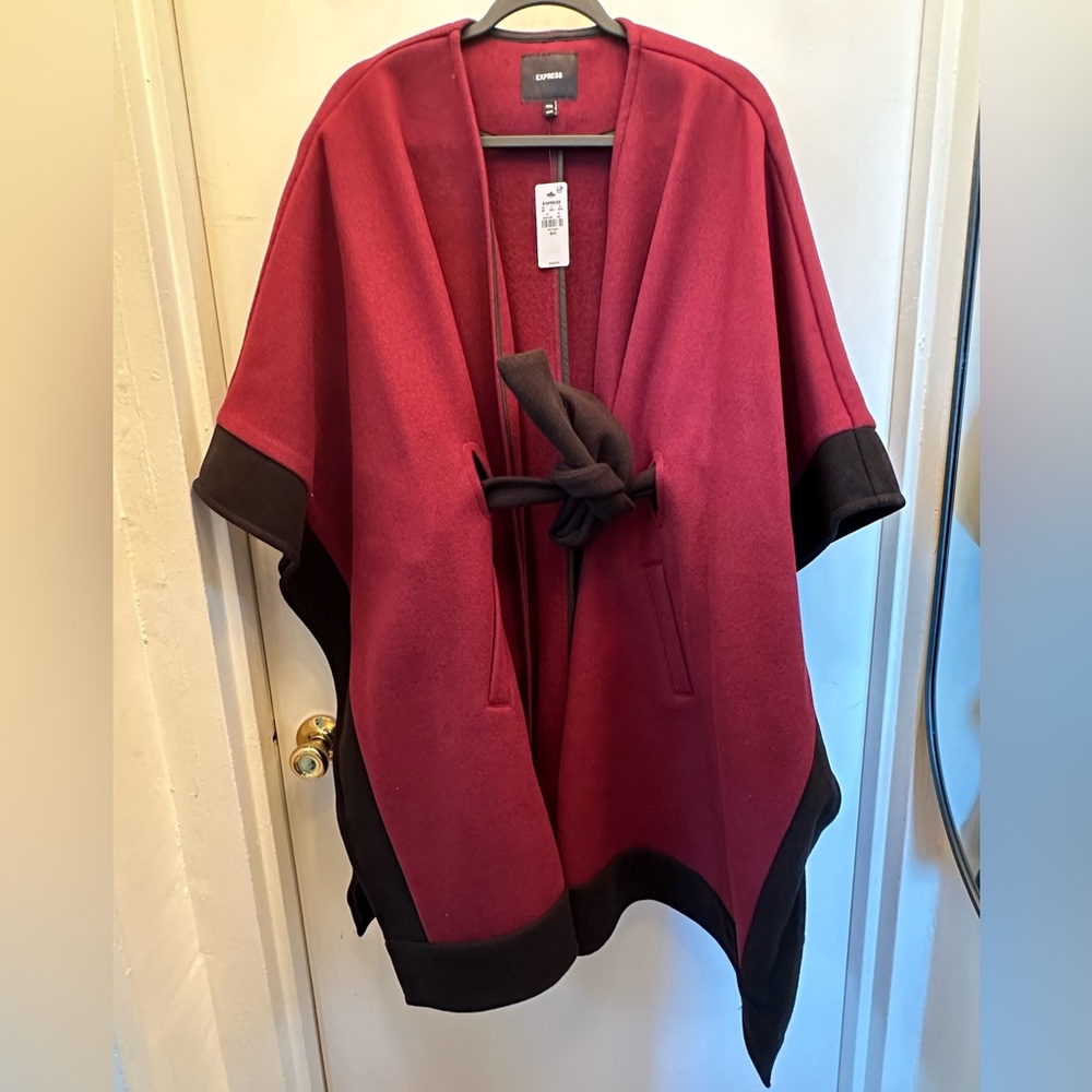 BNWT Express Belted Poncho coat Size XS/S